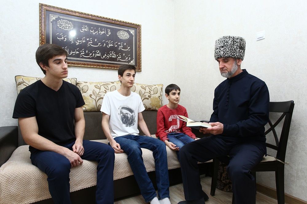 Как воспитывает своих сыновей имам Армавира Казбулат Хаджалов