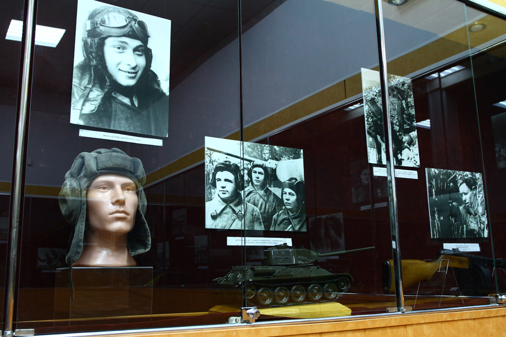 В армавирском краеведческом музее открылась выставка «Воинский долг — честь и судьба»