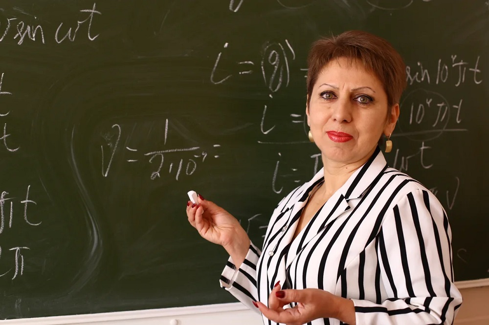 Почему на уроках Елены Мкртычян физику любят всем классом