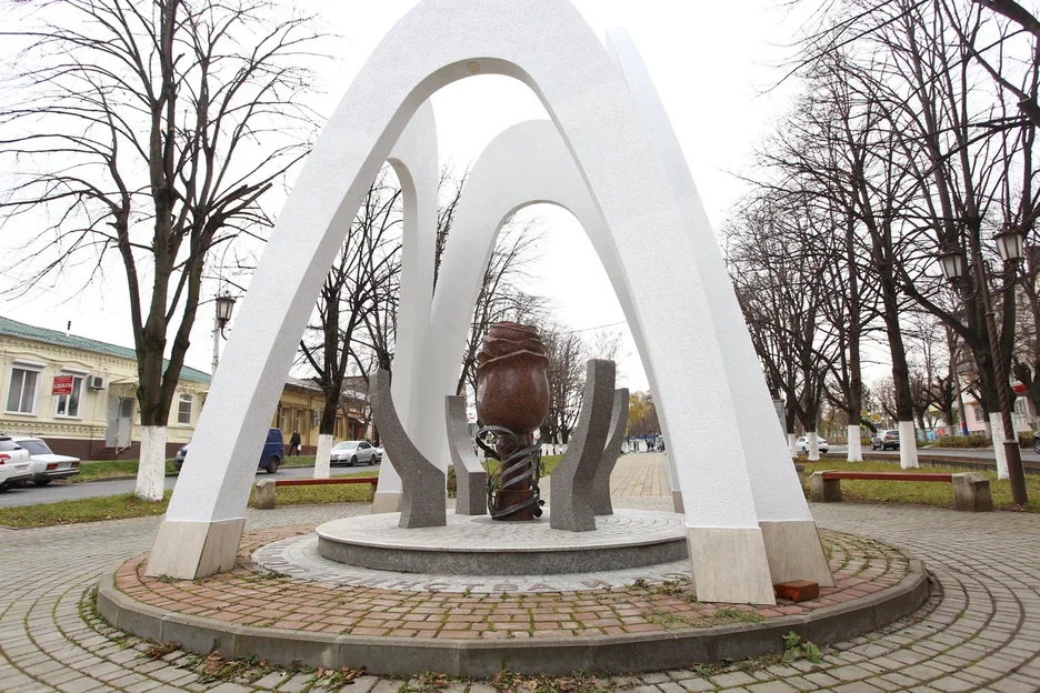 Корреспонденты «АС» нашли самую несчастливую скульптуру в городе