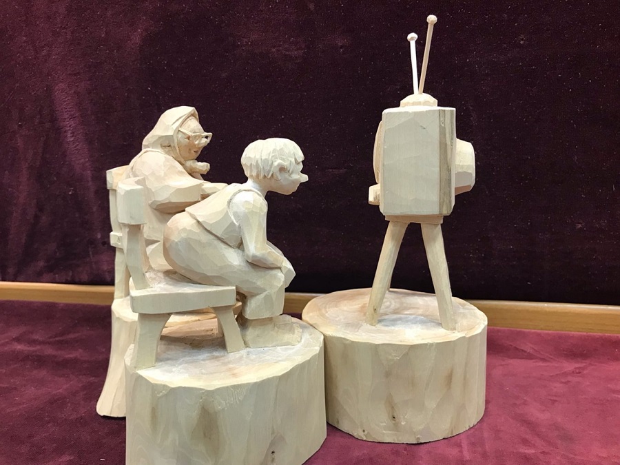 В армавирском музее открылась выставка резных скульптур