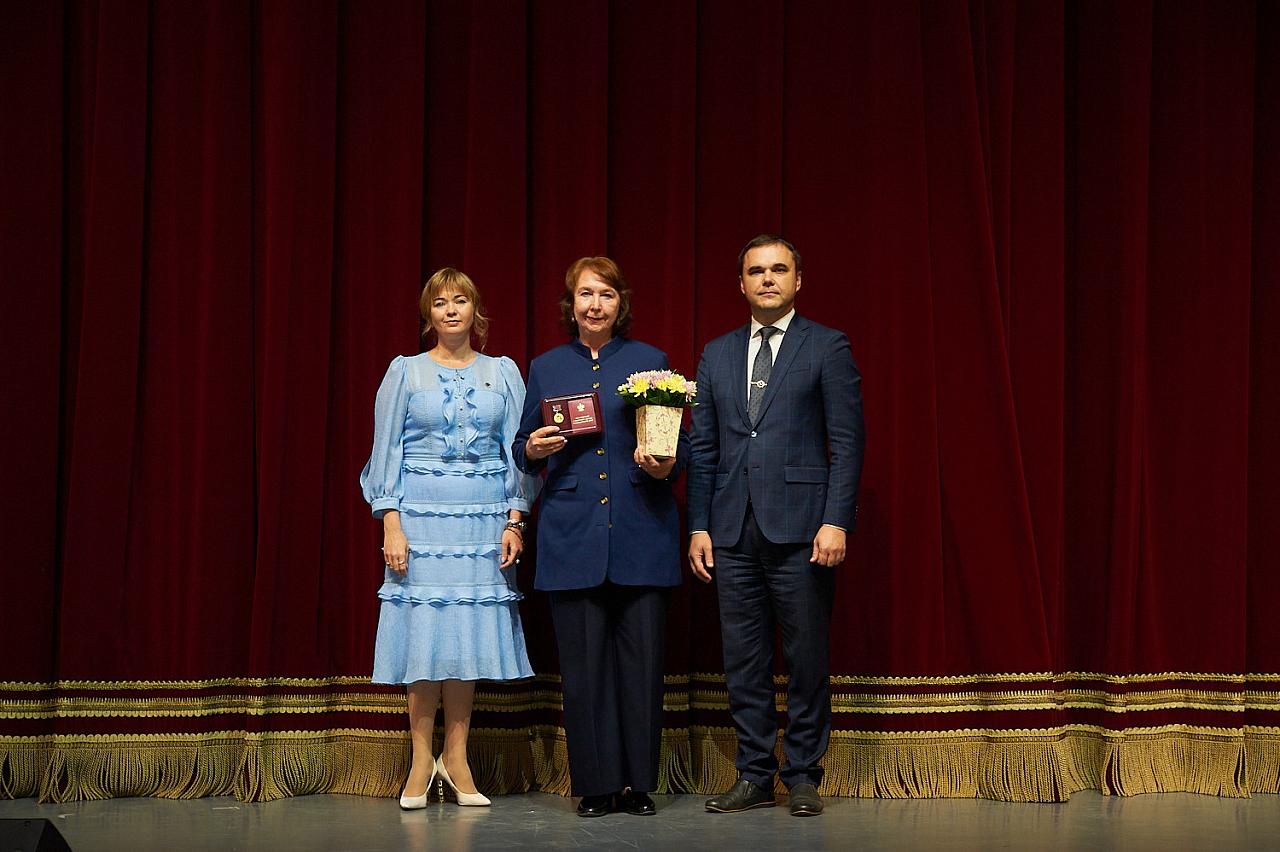 Двое жителей Армавира получили звание «Заслуженный работник культуры Кубани»