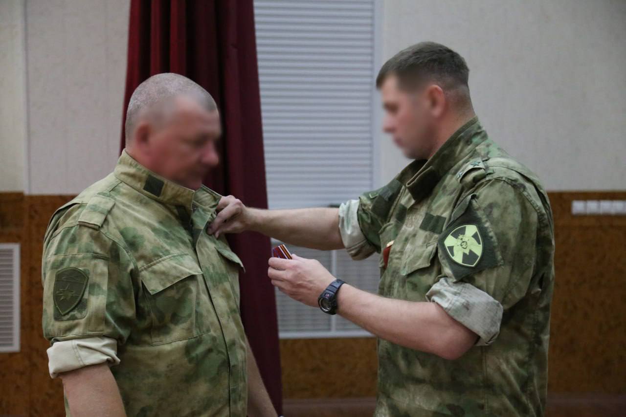 Спецназовцев отряда «Вятич» наградили медалями Росгвардии