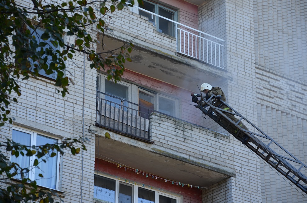 Фоторепортаж с пожарно-тактических учений в здании общежития «ААТТ».