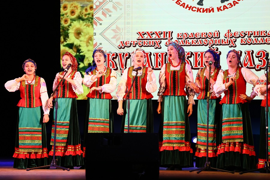 Стартовал зональный этап ХXХII краевого фестиваля детских фольклорных коллективов «Краевой казачок»
