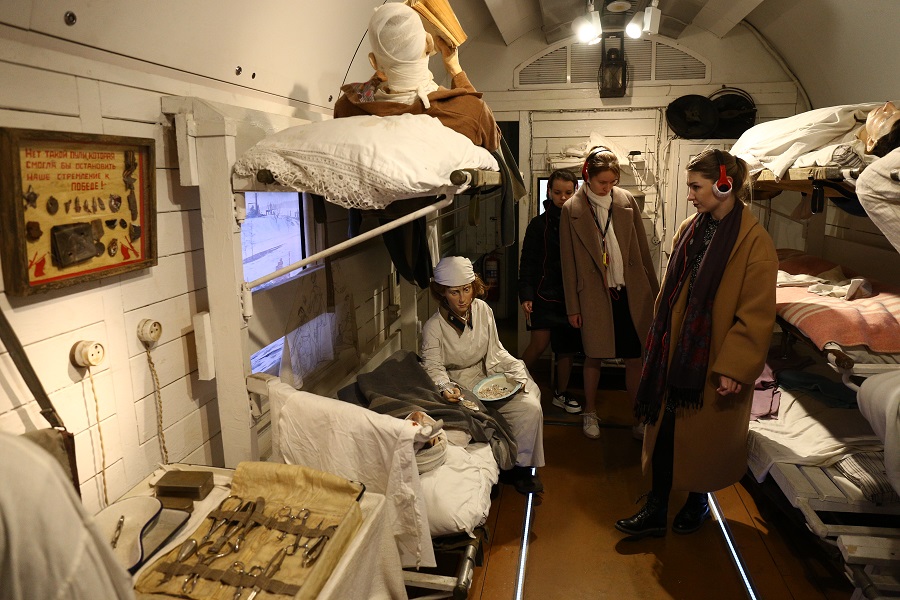 Корреспонденты «АС» посетили Поезд Победы и рассказали, что увидели в уникальном музее на колёсах