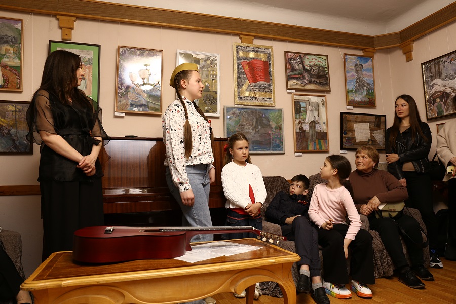Какой современные дети видят Великую Отечественную войну, можно узнать в Доме Дангулова
