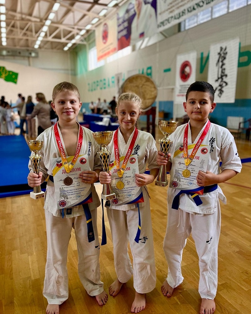 32 медали завоевали армавирцы на Кубке Краснодара по киокушин