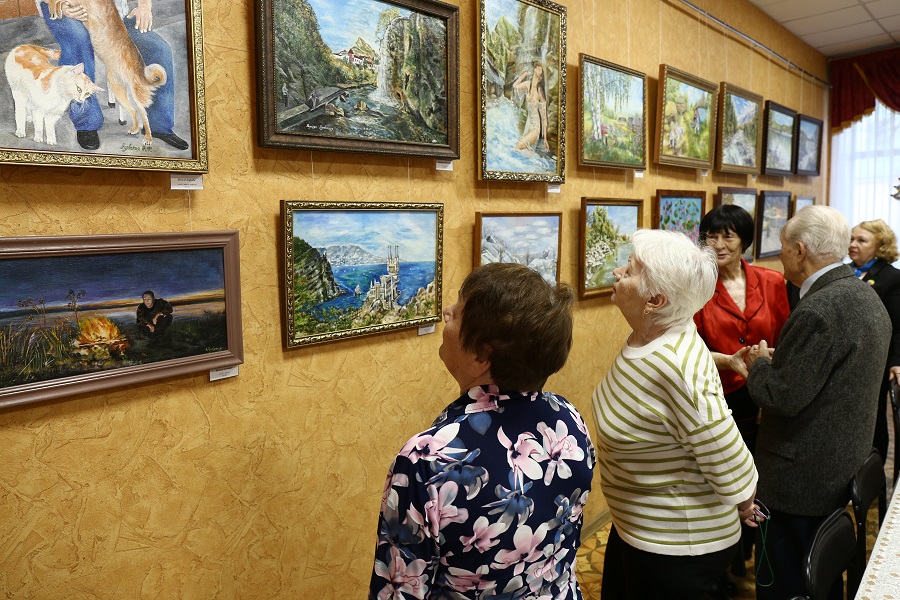 Картины с армавирскими пейзажами представила художница Надежда Удовская