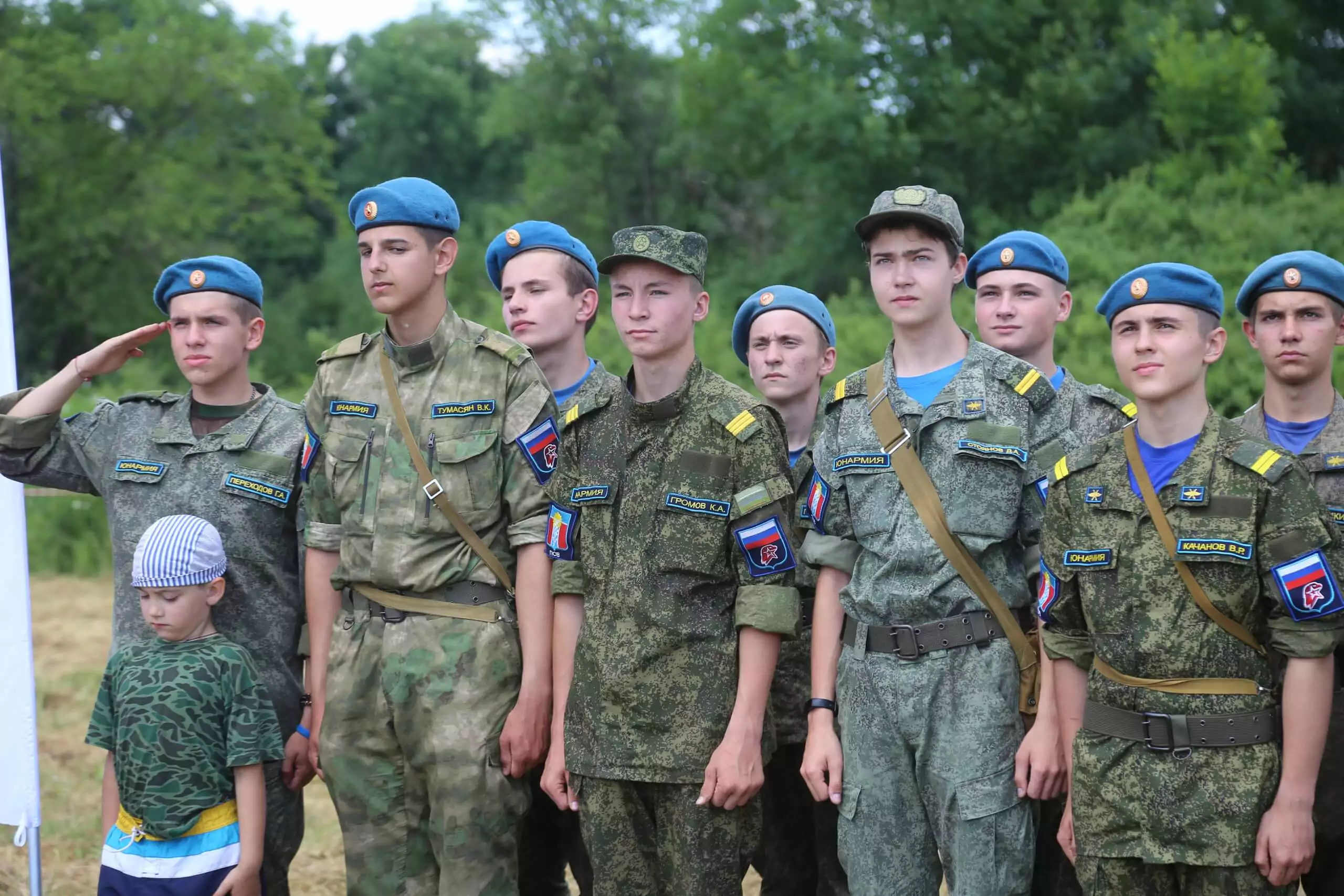 В хуторе Красин стартовал первый военно-патриотический фестиваль «Будь первым»