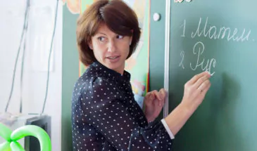 Российским учителям поменяют систему оплаты труда