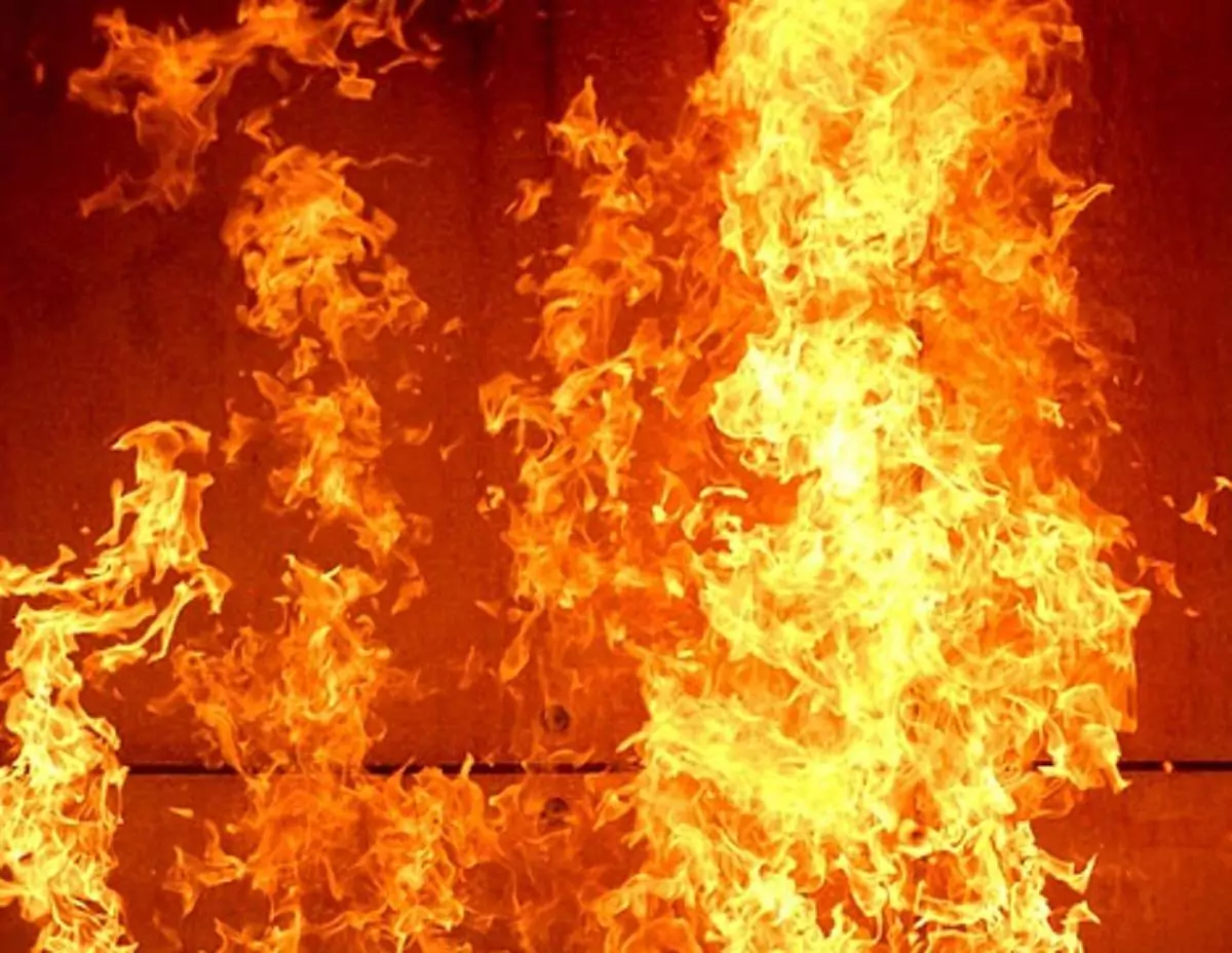 Во время пожара в ночлежке в Армавире сгорел мужчина