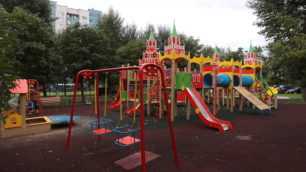 На ремонт детских и спортивных площадок в Армавире выделят больше двух миллионов рублей