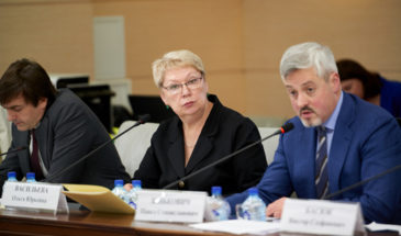 Одобрены новые стандарты школьного образования