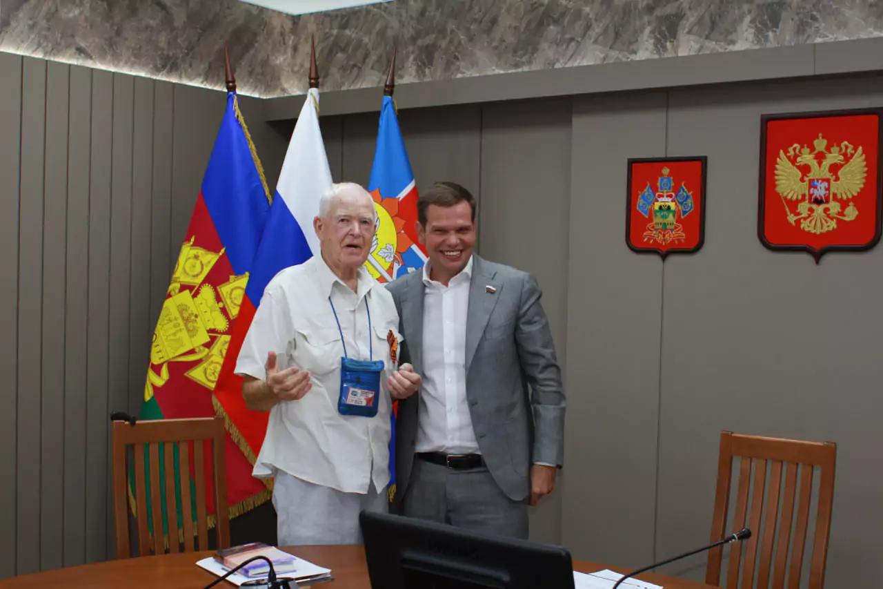 Депутат Госдумы Андрей Дорошенко провел прием граждан в Армавире