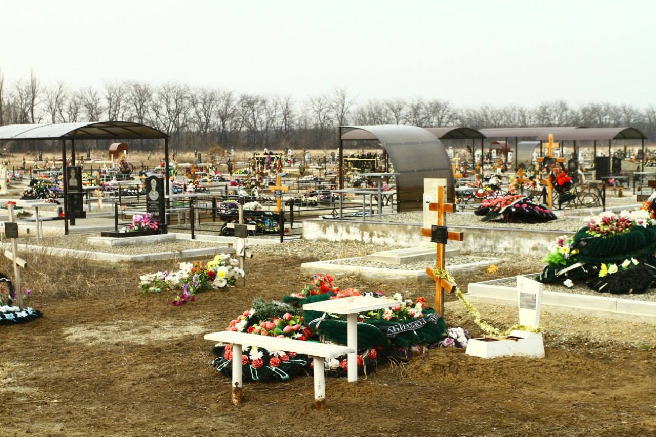 10 апреля закроют въезд на городское кладбище