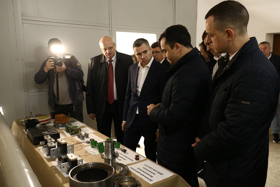 Вице-губернатор Александр Руппель посетил промышленные предприятия Армавира