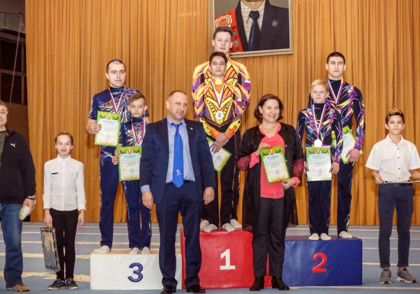 Акробат из Армавира в паре с краснодарским спортсменом стал победителем краевых соревнований