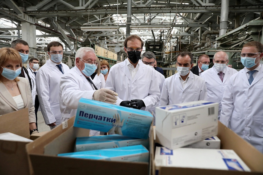 Краснодарский край является крупнейшим производителем медицинских перчаток в стране