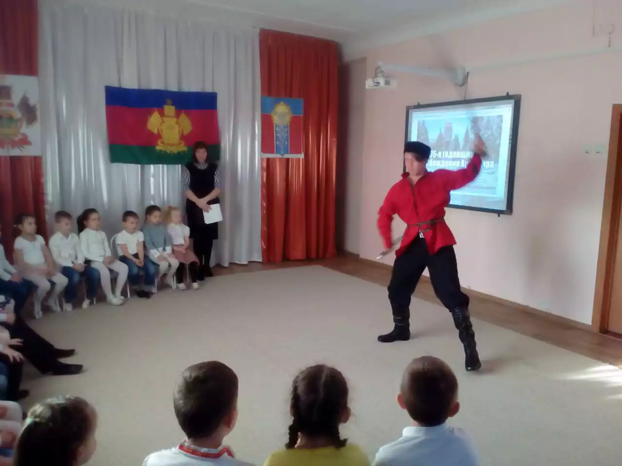 Фланкировку в детскому саду Армавира устроили казаки