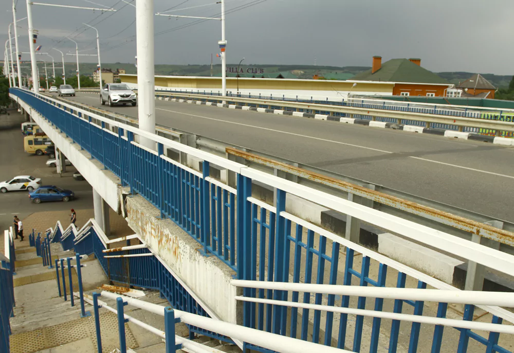 Движение по Урицкому мосту возобновится 18 августа