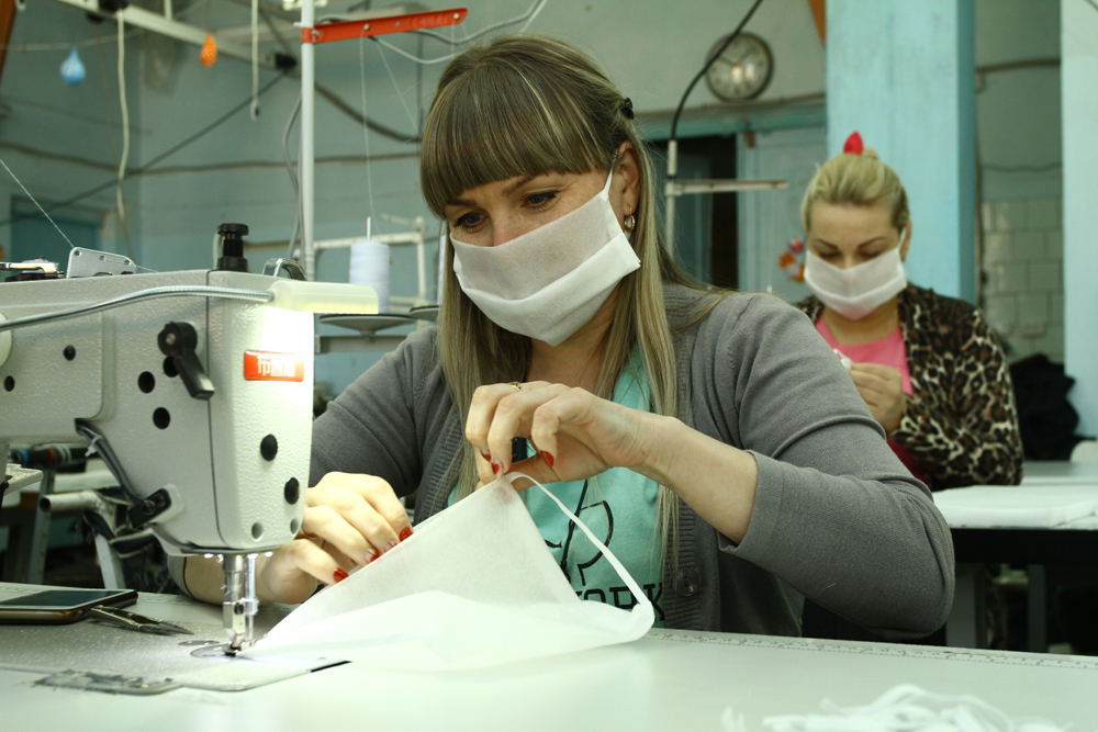 Швейные предприятия Армавира начали производство индивидуальных средств защиты