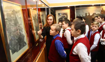 Выставка подлинных картин о войне открылась в Армавирском краеведческом музее