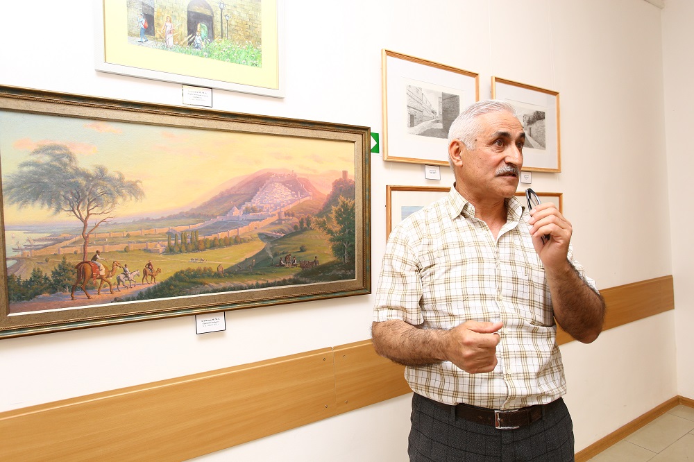В городском Доме культуры открылась экспозиция работ дагестанских художников