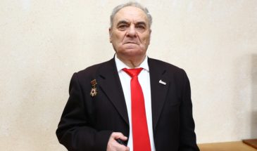 Вышла в свет первая книга бывшего корреспондента «АС» Анатолия Ольмезова