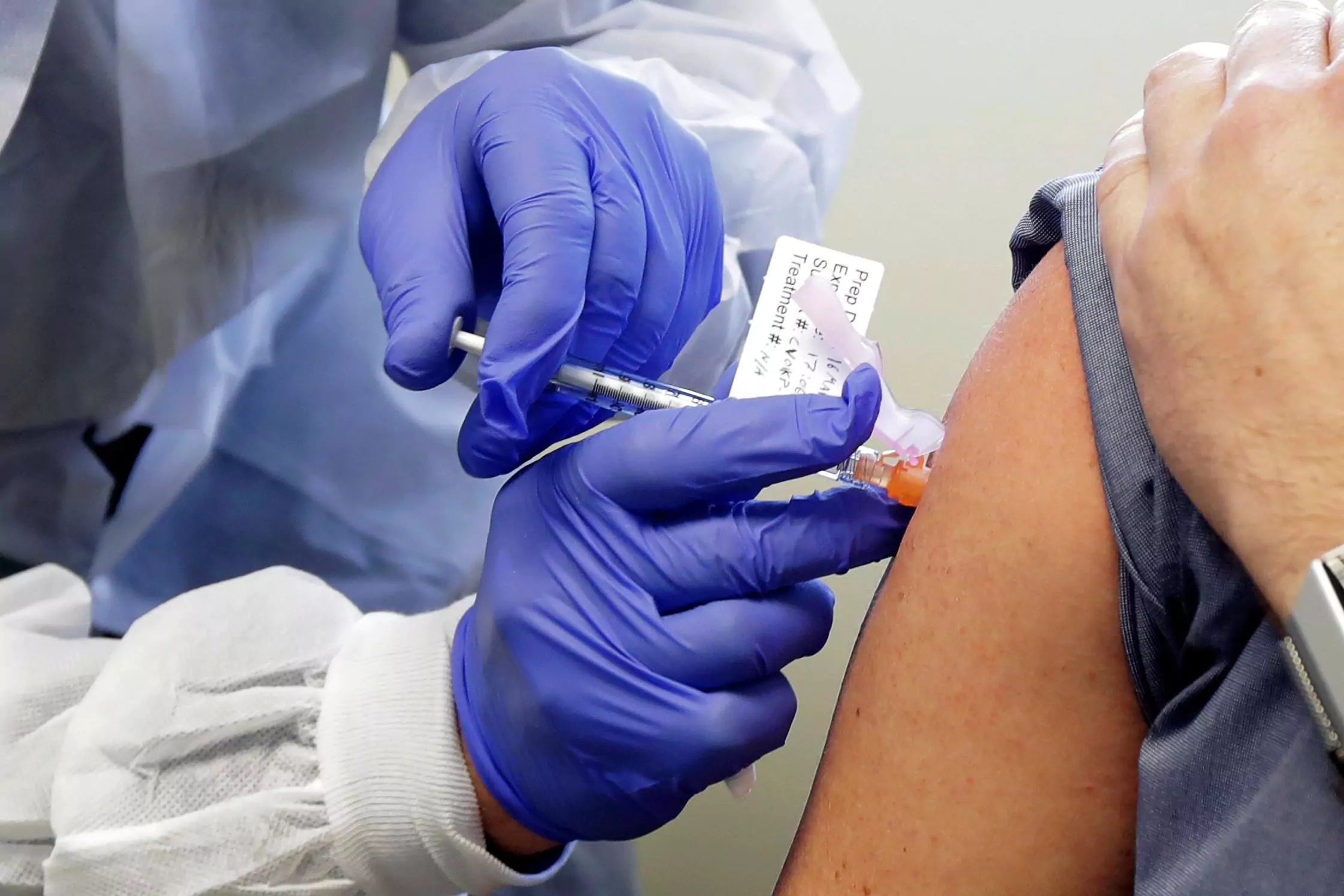 На Кубани ввели обязательную вакцинацию от коронавируса