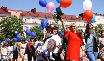 Порядка 43 тысяч человек вышли на первомайскую демонстрацию в Армавире