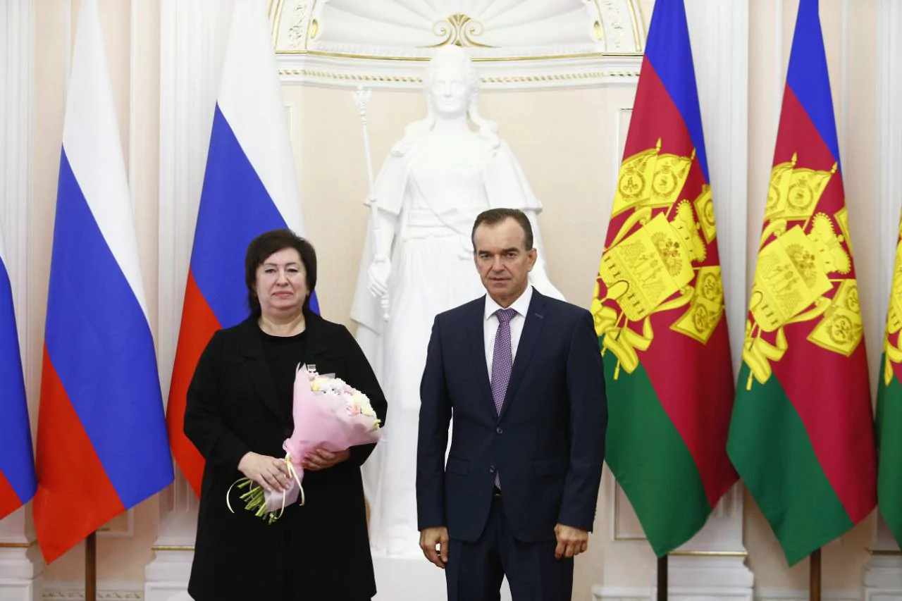 Глава Кубани наградил Елену Качарову медалью «За выдающийся вклад в развитие Краснодарского края»