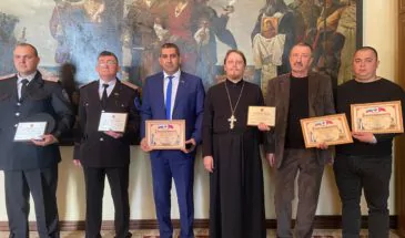 Армавирцев наградили за активное участие в сборе и доставке гуманитарной помощи в зону спецоперации