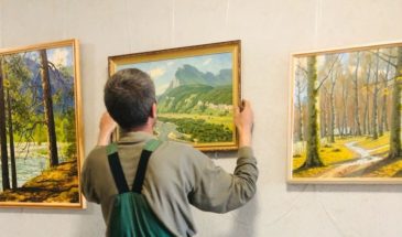На заводе «Аполинария» сотрудники знакомятся с творчеством Владимира Черноуса 