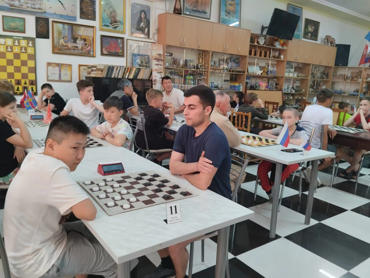 Армавирцы стали призёрами соревнований по русским шашкам