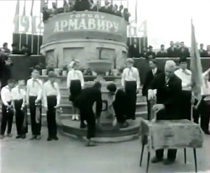 55 лет назад на площади Ленина заложена капсула с посланием потомкам