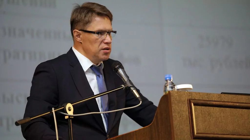Министр здравоохранения РФ рассказал об условии отмены масочного режима