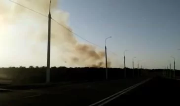В армавирском посёлке Восток горит ферма. Видео