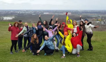 Фортштадт и 18 сильных женщин: армавирские девушки провели санитарную уборку на горе