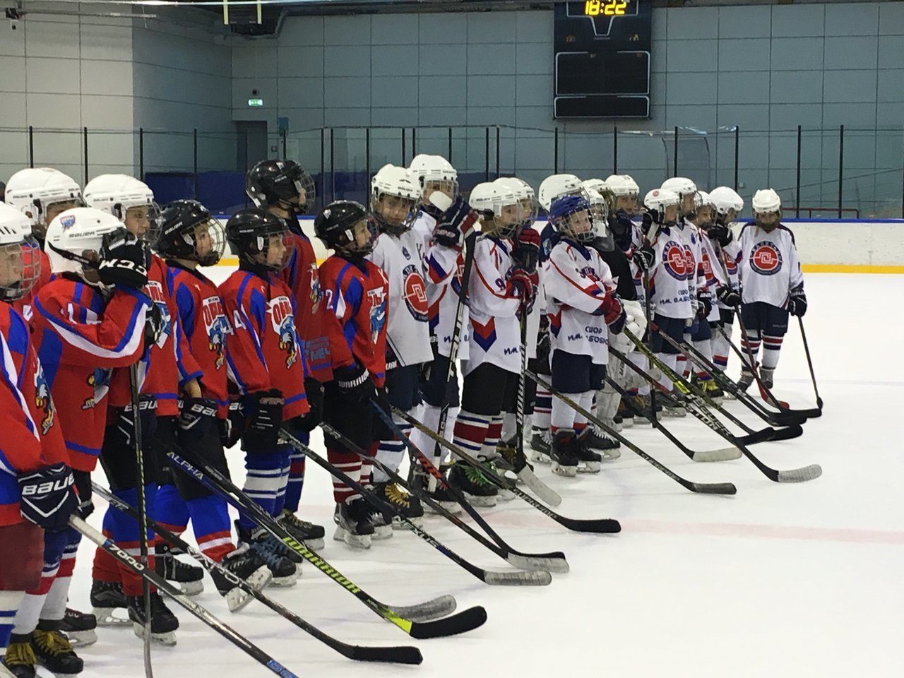 В Армавире прошел этап первенства по хоккею среди юношей