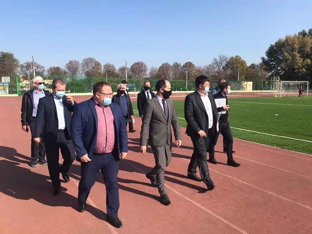 Армавир с рабочим визитом посетил министр спорта Кубани Алексей Чернов
