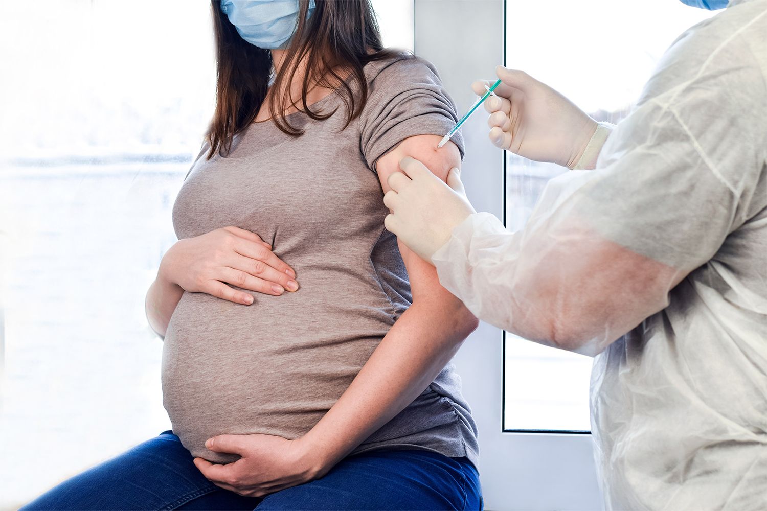 В Армавире от коронавируса вакцинировали 85 будущих мам