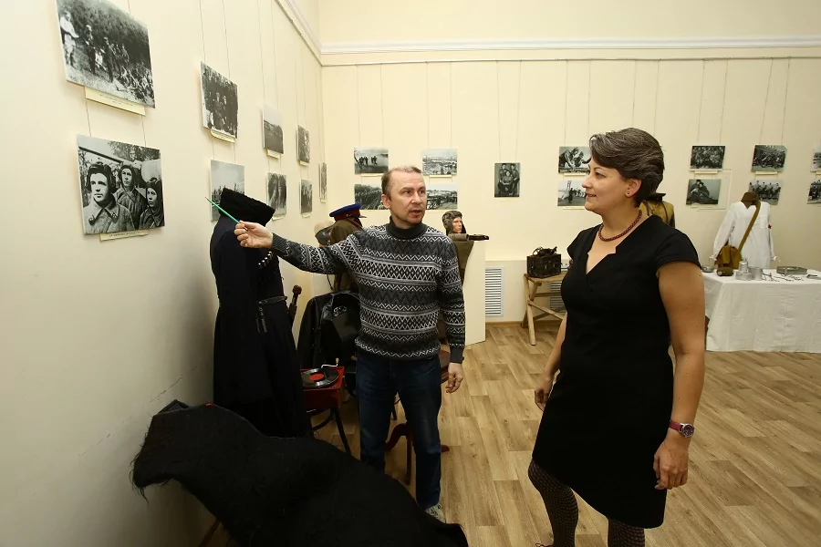 В Выставочном зале Дома Дангулова работает выставка о военном Армавире