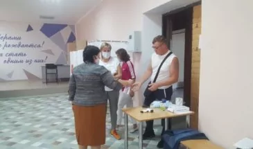 В Армавире голосование на участках проходит с соблюдением санитарных правил