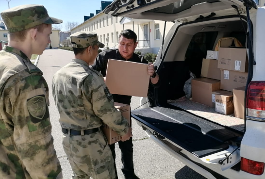 Армавирские ветераны силовых структур отправили несколько грузовиков материальной помощи для пострадавших на Украине