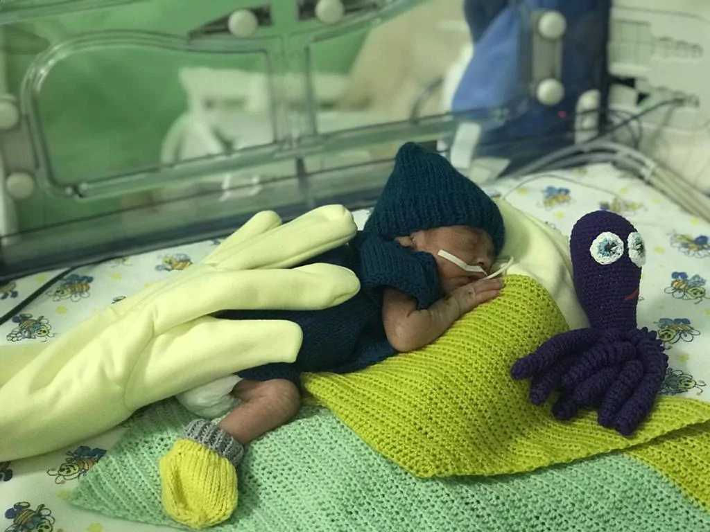 В Армавире спасли недоношенных малышей