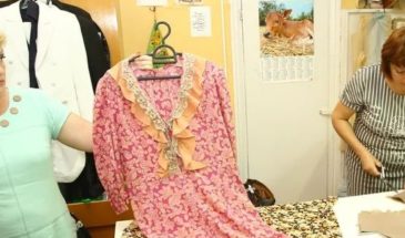В спектакле о войне актрисы армавирского театра одеты в платья, сшитые в конце 30-х годов прошлого века