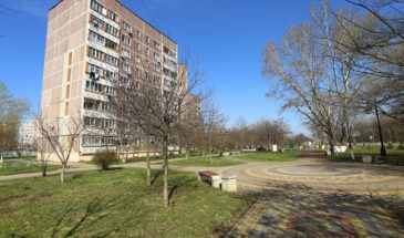 После встречи армавирцев с мэром на детские площадки в Северном микрорайоне завезли песок