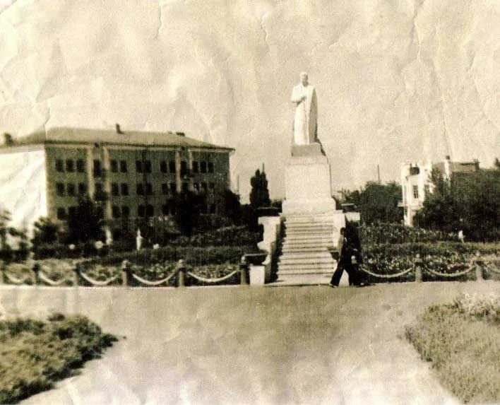 Памятник Сталину в центре города демонтировали в режиме секретности