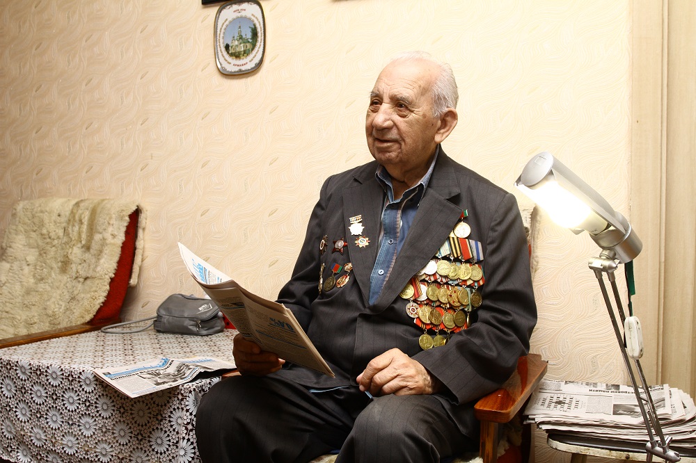 Освободителю Армавира Владилену Туницкому исполнилось 95 лет